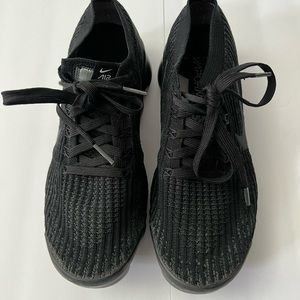 Nike Air VaporMax Flyknit 3 Triple Black Women’s Size 9